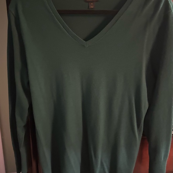 Green V-Neck Sweater - Picture 1 of 4